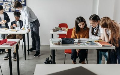 Échec Scolaire ou Véritable Scam ? Quand l’École Perd le Nord
